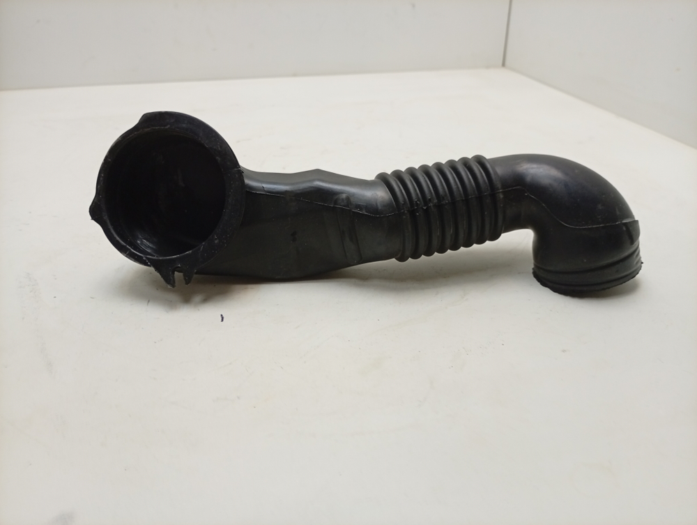 WLF24271CE/02 кт31 Заливной патрубок для стиральной машины Bosch Siemens 5550009579 б/у