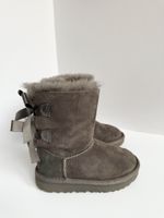 Замшевые угги Ugg, 24