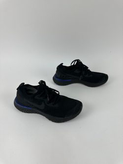 Кроссовки Nike