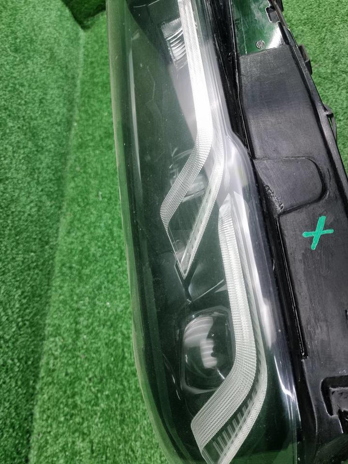 Фара правая BMW 5er G30 (2020-2023) LED