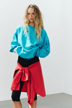 ZARA БАЗОВАЯ ТОЛСТОВКА С ДЛИННЫМИ РУКАВАМИ, БИРЮЗОВЫЙ