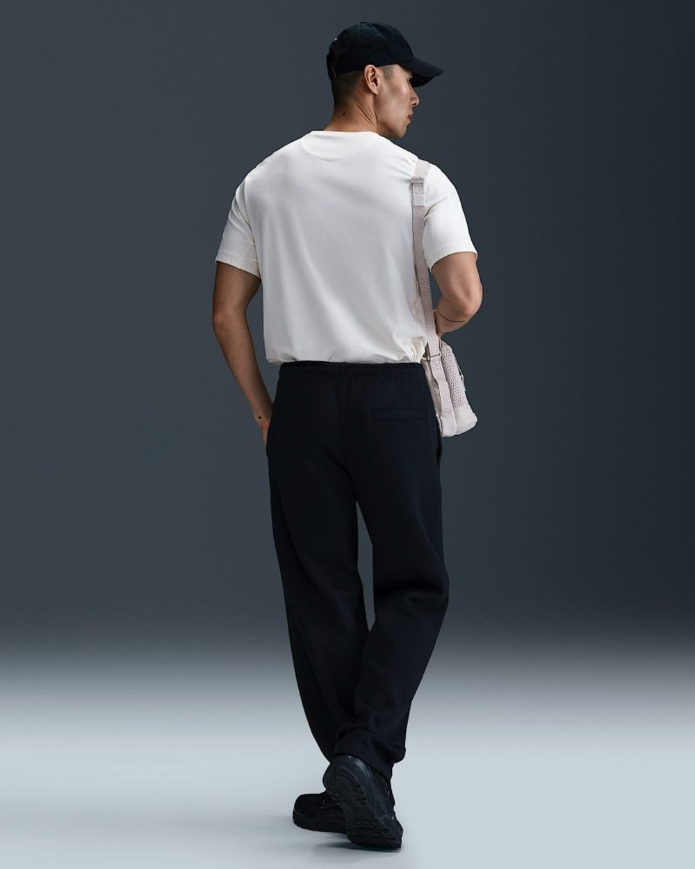 Брюки спортивные мужские NIKE M NK CLUB BB OH PANT