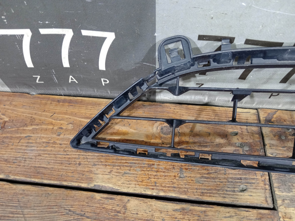 Решетка переднего бампера BMW X6 (F16) 14-19 Б/У Оригинал 51117319768