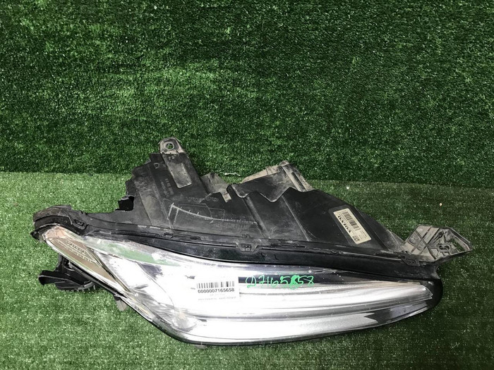 Битая Фара правая Volvo XC90 2 (14-19) Full LED