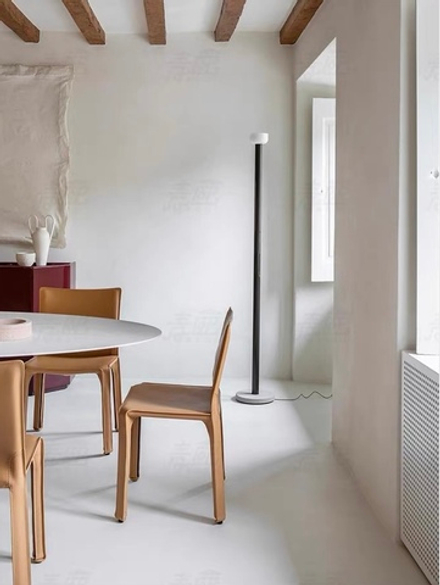 Floor design lamp Bellhop by Flos