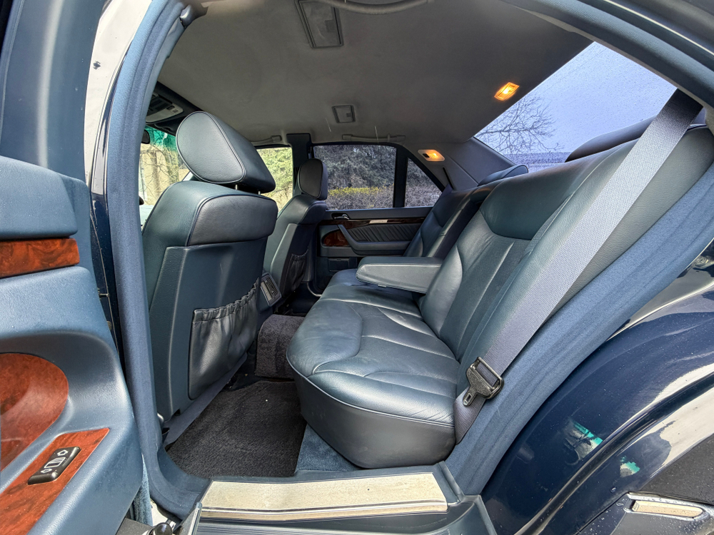 Mercedes-Benz S320