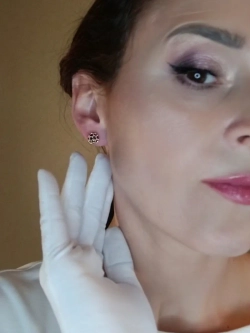 Серьги Черные шарики с кристаллами Swarovski