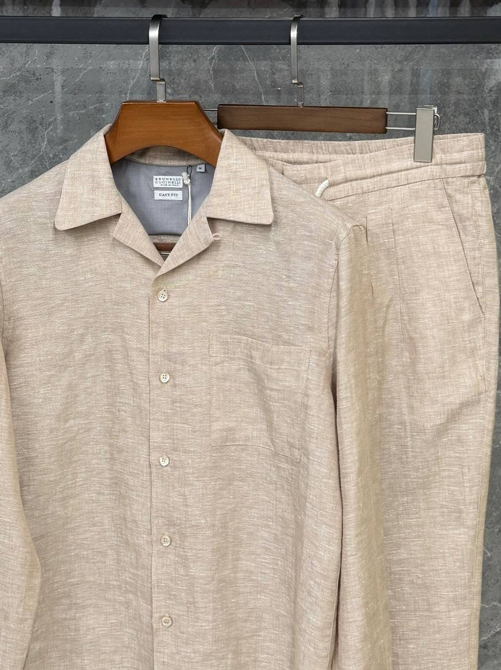 Льняной костюм Brunello Cucinelli
