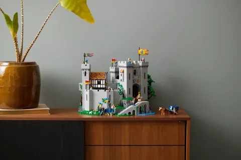 Конструктор LEGO Icons 10305 Замок рыцарей Льва