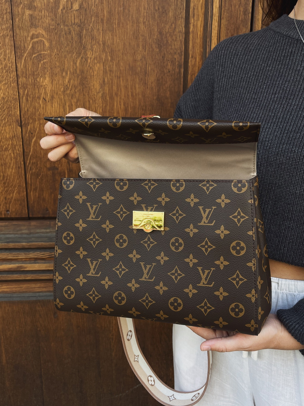 Louis Vuitton Cluny
