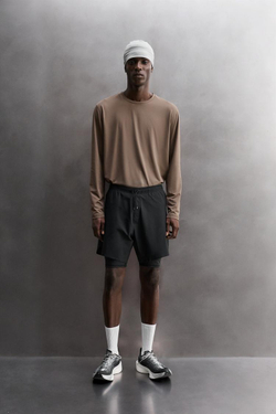 ZARA БАЗОВЫЕ СПОРТИВНЫЕ ШОРТЫ 2 В 1, ЧЕРНЫЙ