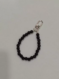 Брелок из бусины