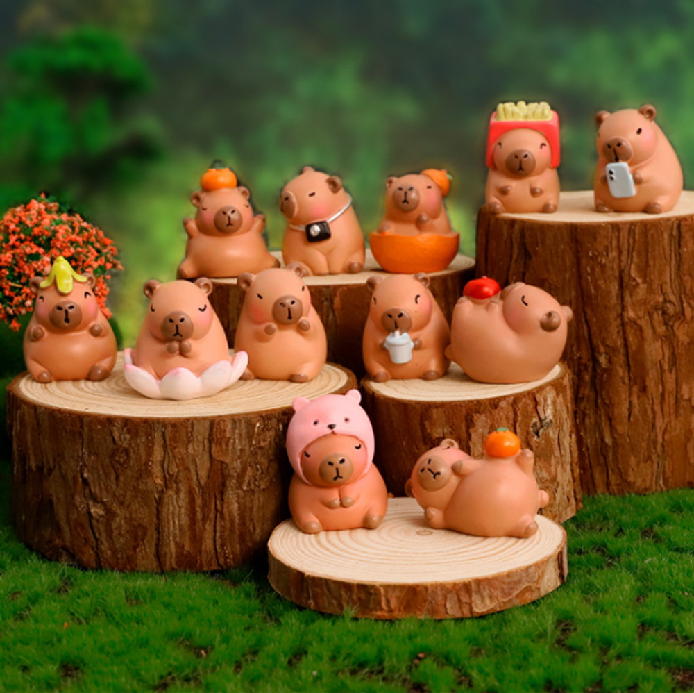 Коллекционные игрушки "Capybara Banana"
