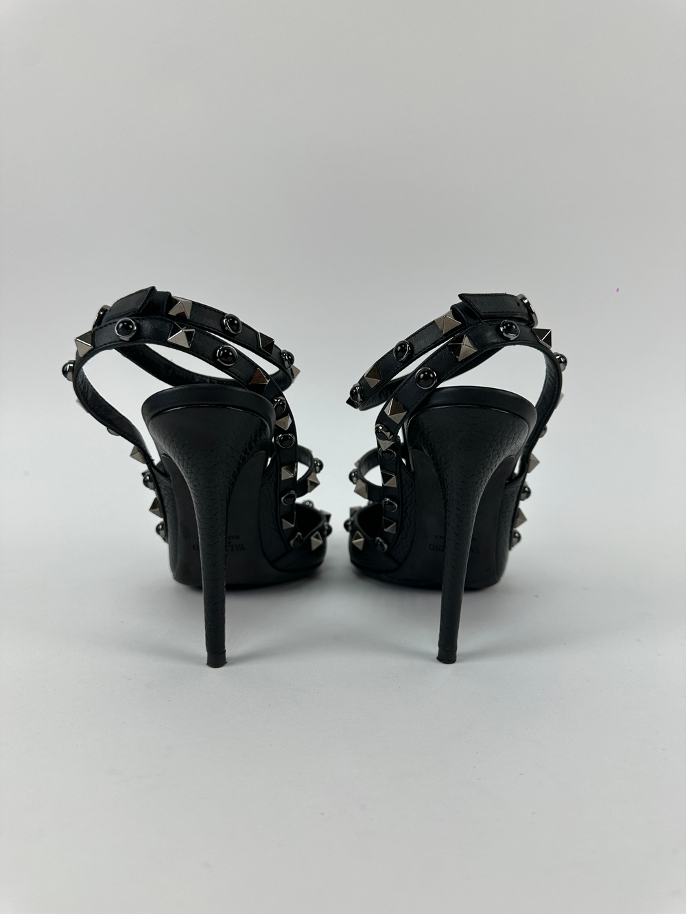 Слингбэки Valentino