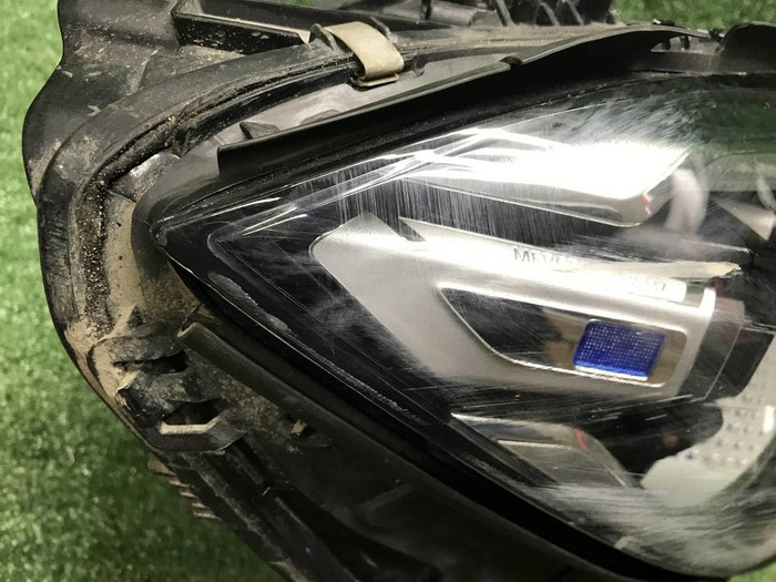 Фара правая Mercedes S W223 (20-нв) Digital Light