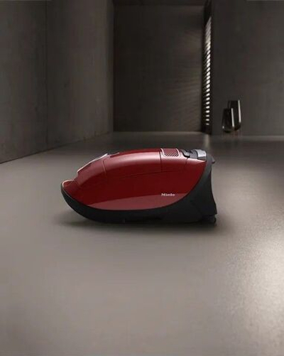Пылесос Miele Complete C3 Power красный манго