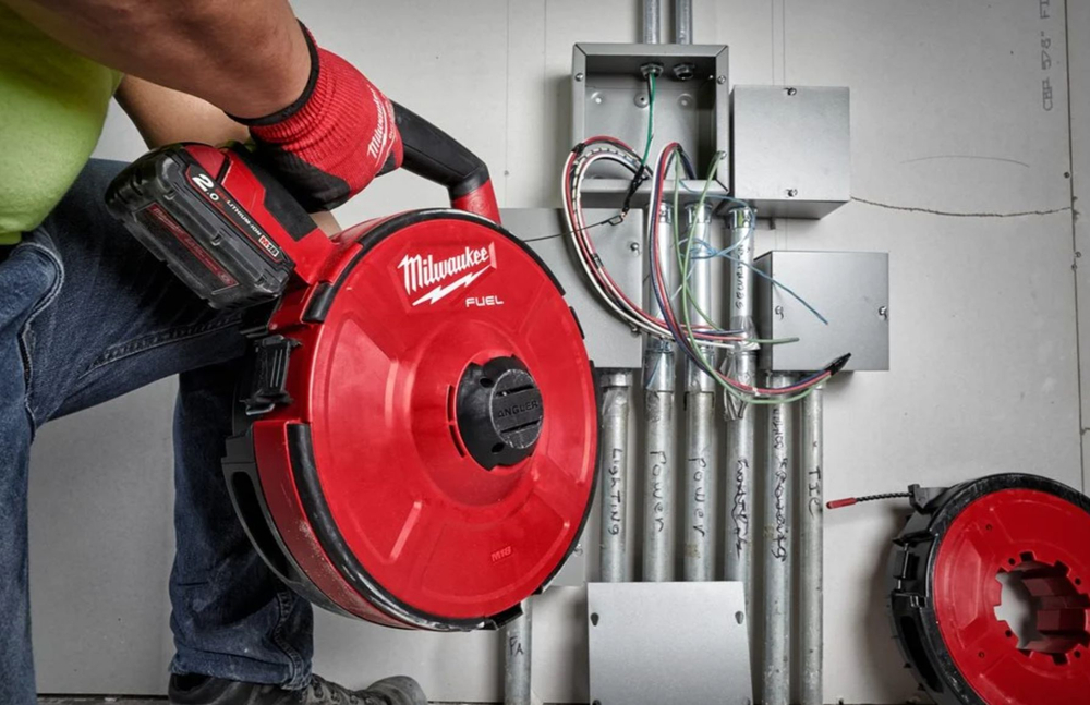 Аккумуляторное устройство Milwaukee для протяжки кабеля M18 FPFT-202X 36m St Set FUEL 4933471953
