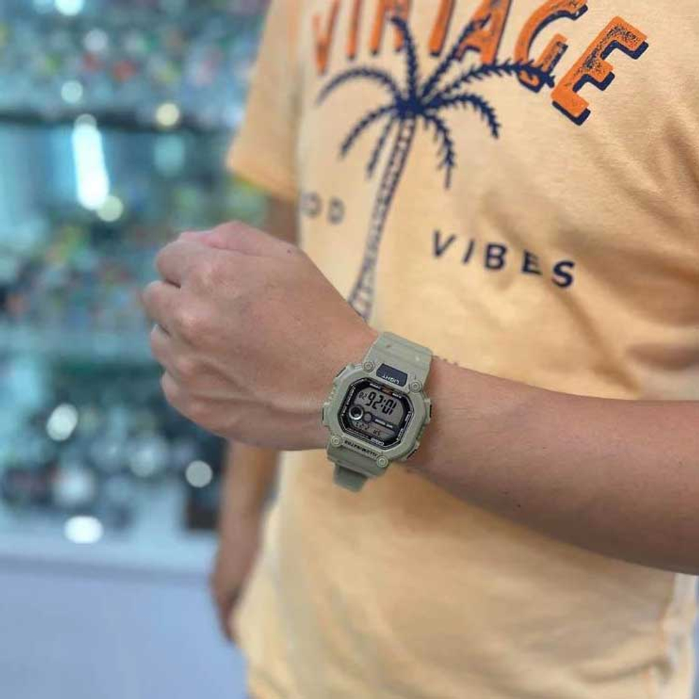 Часы Casio W-737HX-5A