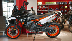 KTM 890 SMT