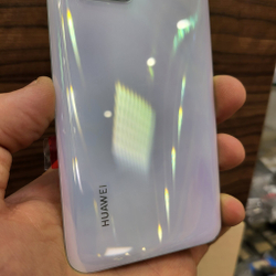 Крышка для Huawei P40 Pro - задняя стеклянная панель "Хорошее качество" (белого цвета)