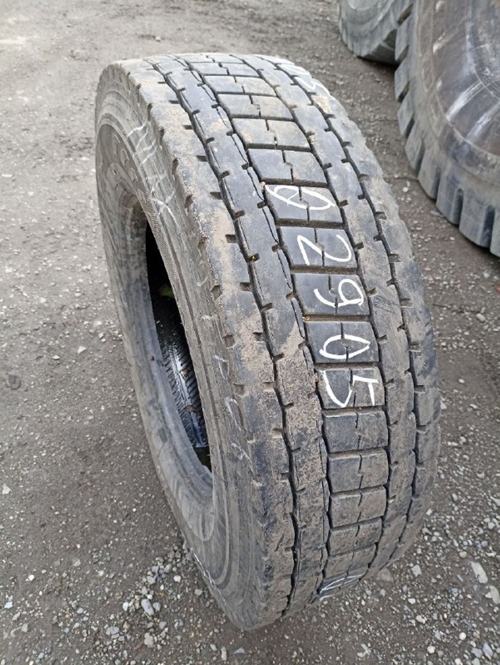 295/75R22.5 Bontyre D-730 шина б/у