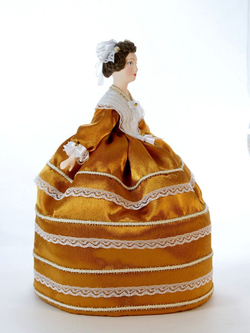 Кукла коллекционная на чайник Барышня