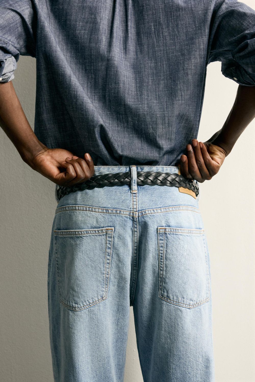 ЛЕГКИЕ ДЖИНСЫ REGULAR FIT — ZARA