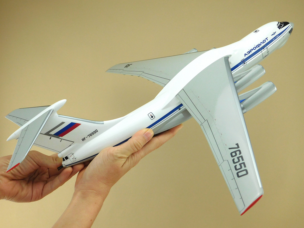 Модель самолета Ил-76МД (М1:100, АЭРОФЛОТ, RF-76550)