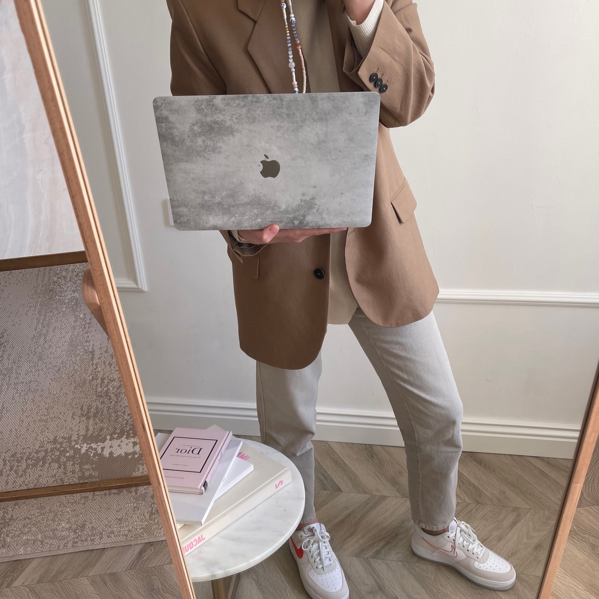 Виниловая наклейка NEBULA для MacBook