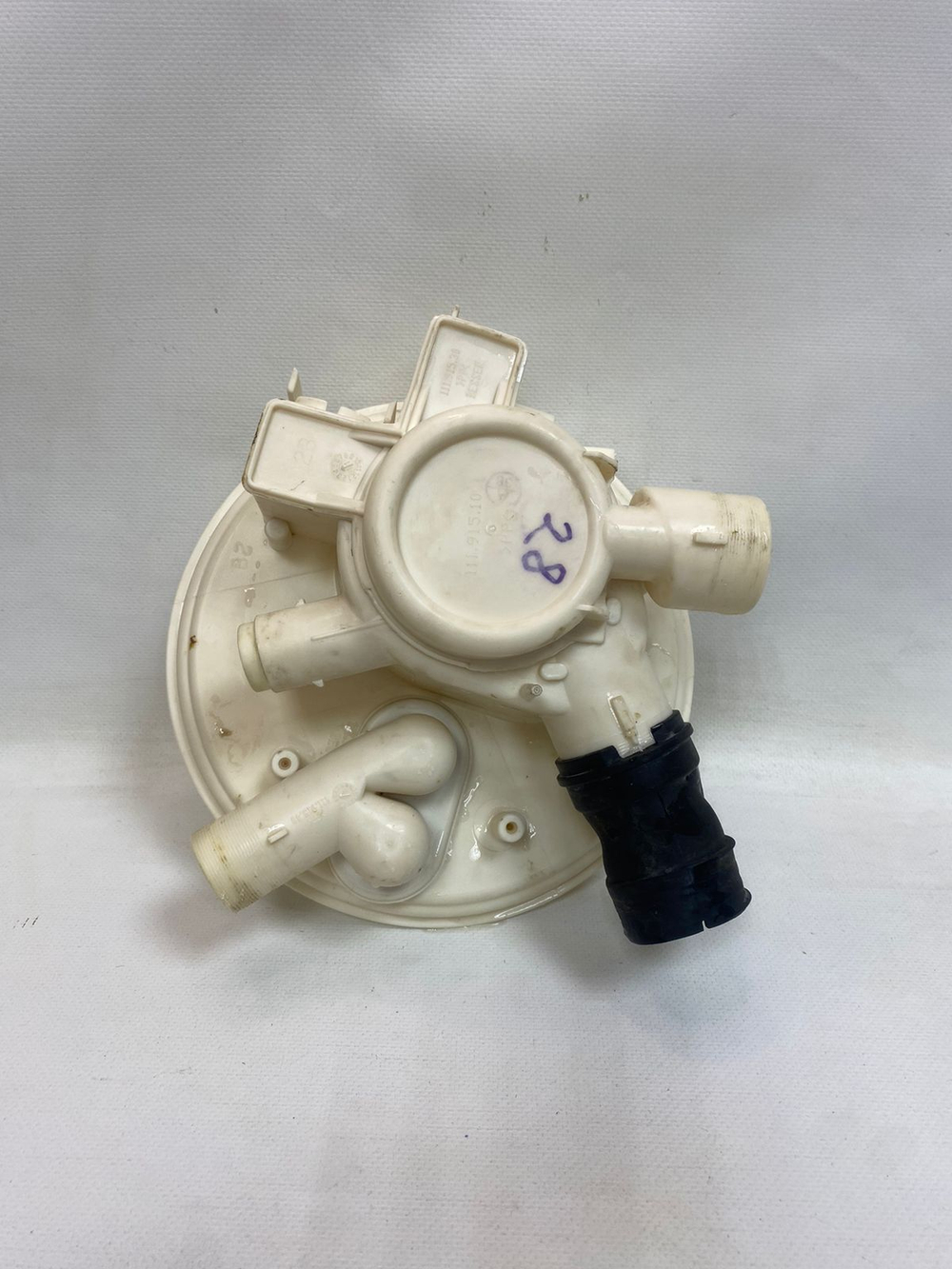 ESF67060XR ктпч14 Чаша (поддон) насоса посудомоечной машины Electrolux 1119151270 б/у