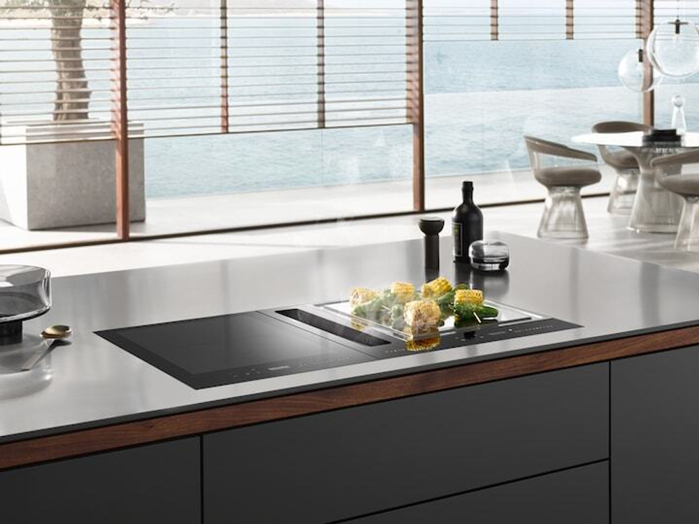 Вытяжка встраиваемая в столешницу Miele CSDA 7001 FL