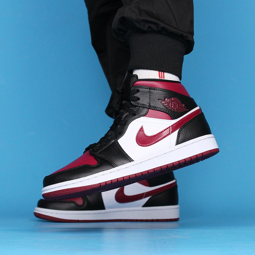 Jordan 1 Mid Bred Toe GS