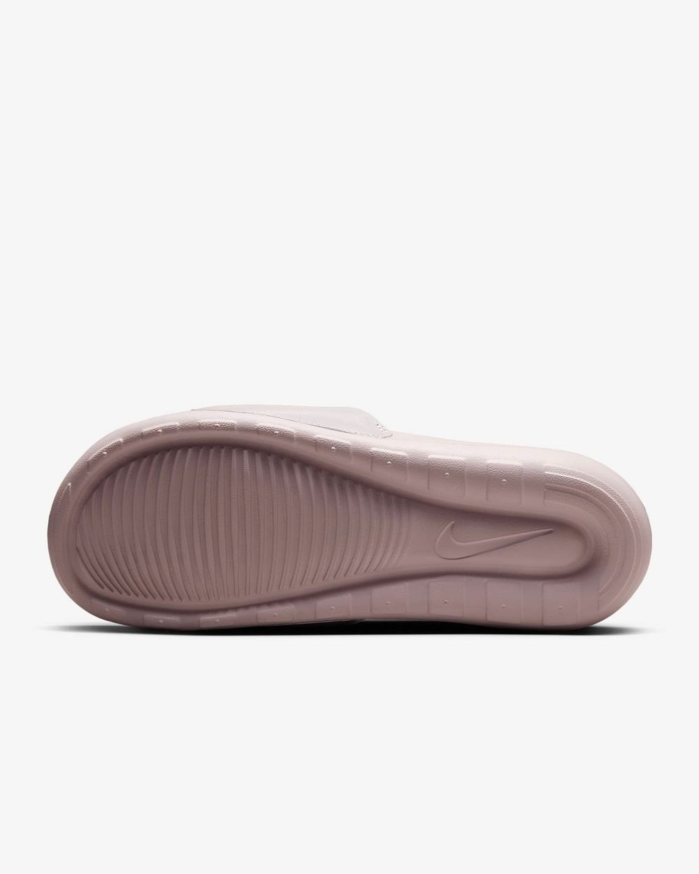 Сланцы женские NIKE W NIKE VICTORI ONE SLIDE