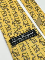 Галстук Salvatore Ferragamo жёлтый с лошадьми