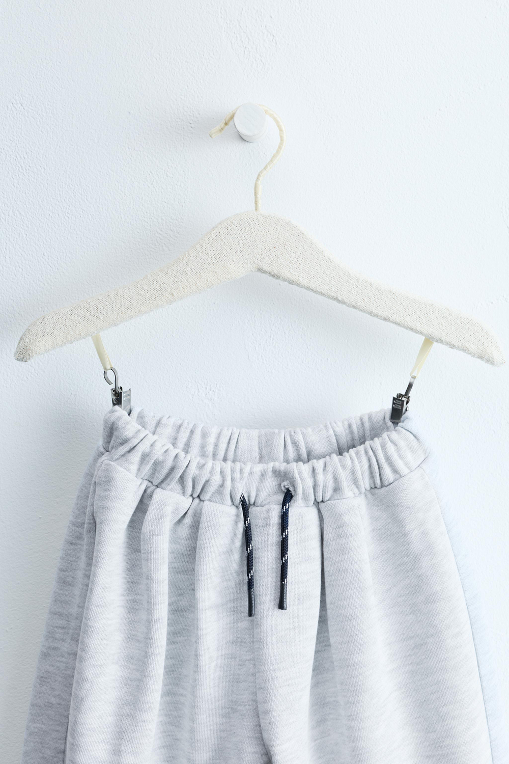 ZARA ZARA TIMELESS - ТРИКОТАЖНЫЕ БРЮКИ НА ЗАВЯЗКАХ, СЕРЫЙ МЕЛАНЖ
