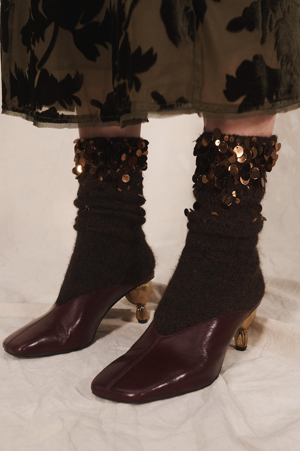ZARA ОДНОТОННЫЕ НОСКИ С ПАЙЕТКАМИ - LIMITED EDITION, КОРИЧНЕВЫЙ