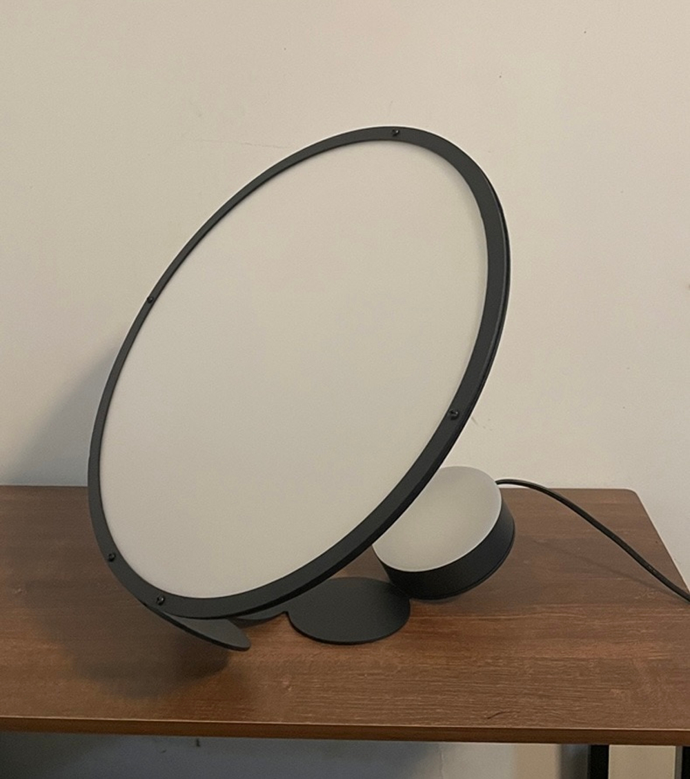 Table design lamp Cut by AXOLIGHT