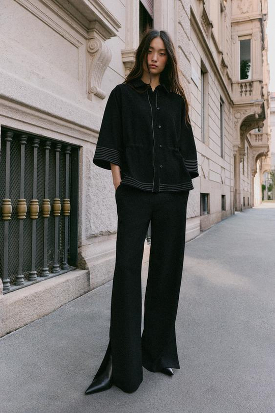 ZARA БРЮКИ В ПОЛОСКУ С РАЗРЕЗАМИ, ЧЕРНЫЙ