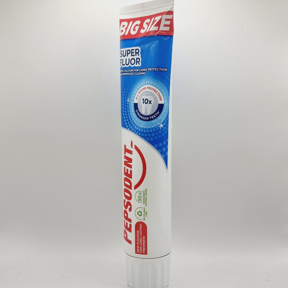 Зубная паста Pepsodent Super Fluor с мягким вкусом 125 мл (из Финляндии)