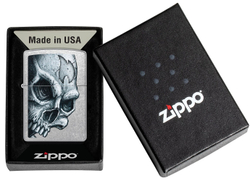 Зажигалка ZIPPO Skull and Flame с покрытием Street Chrome, латунь/сталь, серебристая, матовая, 38x13