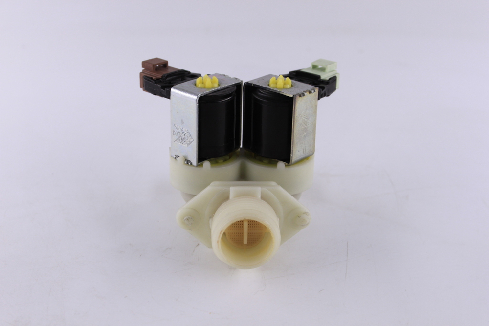 Электромагнитный заливной клапан стиральной машины Electrolux EWS1256EGU 132518600