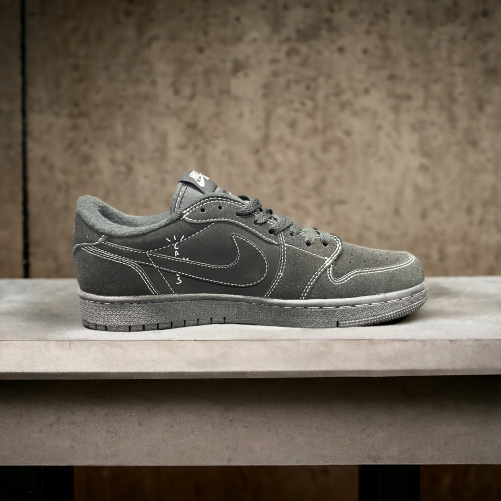 Nike Air Jordan 1 Low • Black Phantom