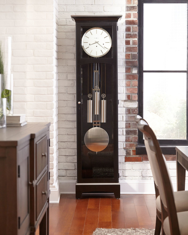Часы напольные Howard Miller 660-125 Urban Floor Clock III