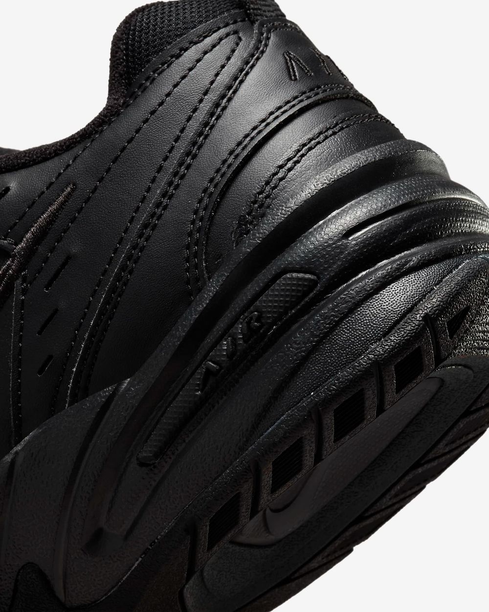 Кроссовки мужские NIKE Air Monarch IV Training Shoe