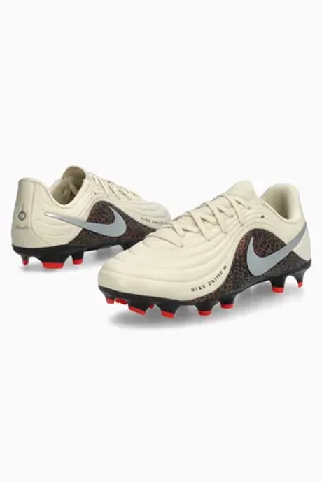 Бутсы Nike Tiempo Maestro Academy FG/MG Junior - бежевый