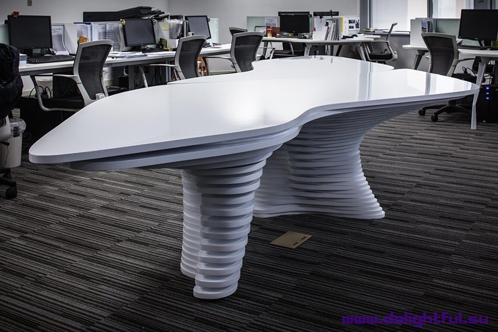 дизайнерский стол  PARAGONAL ( by Steel Arts )
