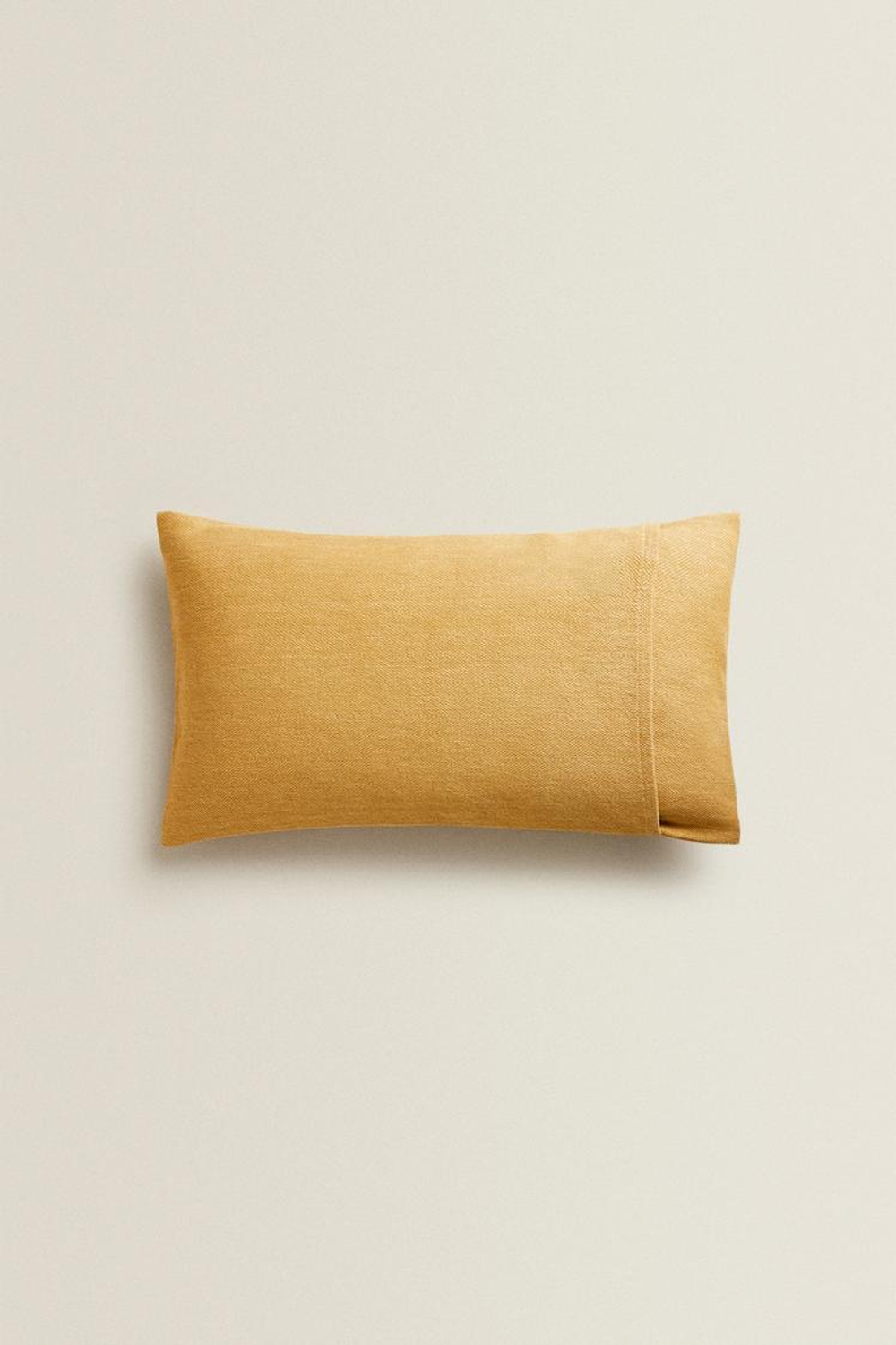 ZARA HOME ОДНОТОННЫЙ ЧЕХОЛ ДЛЯ ДЕКОРАТИВНОЙ ПОДУШКИ, ГОРЧИЧНЫЙ