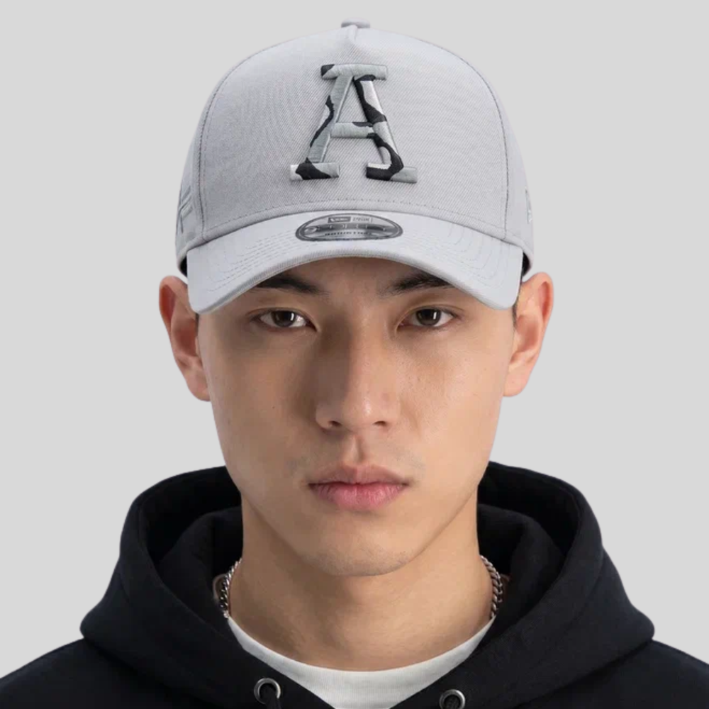 Бейсболка New Era X Alpha 940 Distressed A Cap Light Grey (Светло-серый)