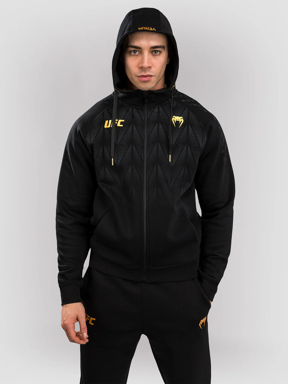 Толстовка Venum UFC Zenith Replica Black/Gold