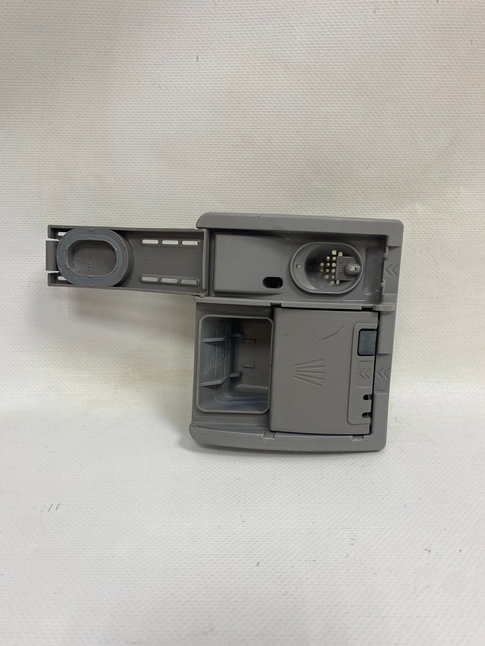 SBI58M35EU ктпд1 Дозатор моющих средств для посудомоечной машины Bosch 755073 б/у
